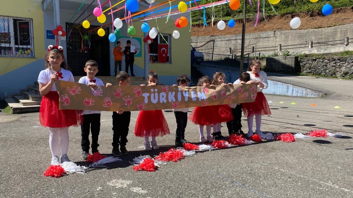 23 Nisan Ulusal Egemenlik ve Çocuk Bayramı